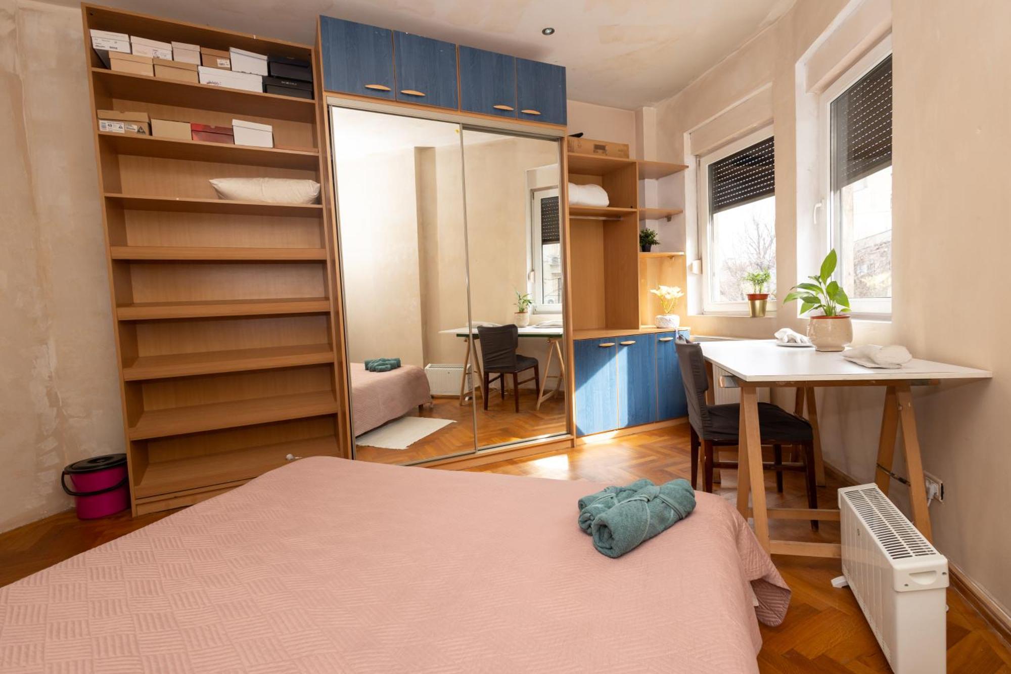 Shared Retro Vintage Luxury Apartment Bukurešť Exteriér fotografie